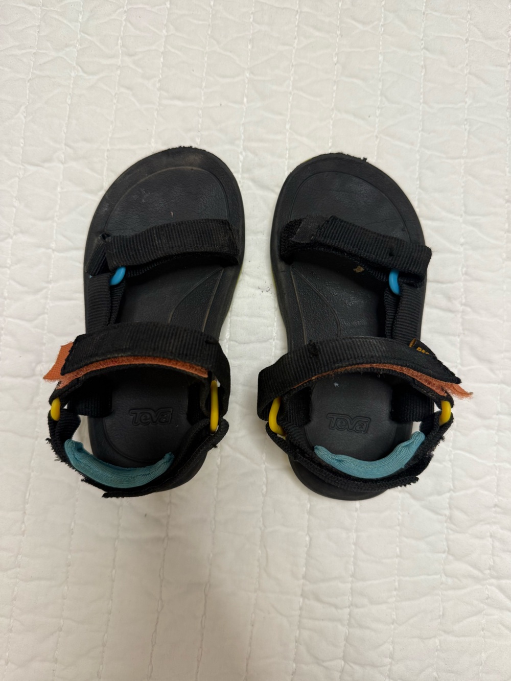 Toddler teva, size 7